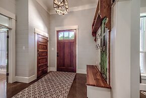 River Repose Rr 7134 4 Bedroom Home by RedAwning