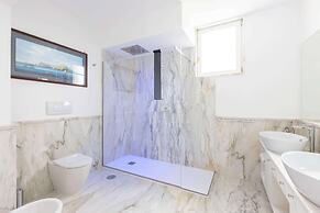 Elegant Sorrento Coast Villa with Pool and Tennis Court