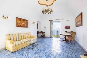 Elegant Sorrento Coast Villa with Pool and Tennis Court