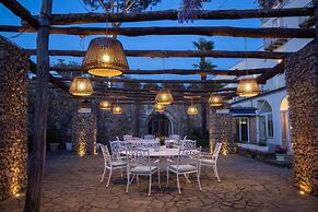 Elegant Sorrento Coast Villa with Pool and Tennis Court