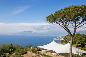 Elegant Sorrento Coast Villa with Pool and Tennis Court