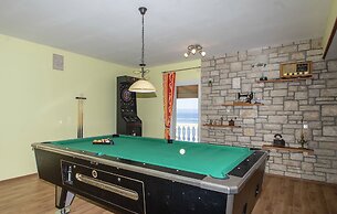 House Green Side Sunset