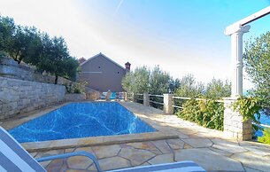 House Green Side Sunset