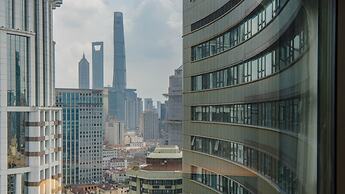 Holiday Inn Shanghai Nanjing Road by IHG