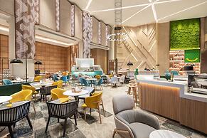 Holiday Inn Shanghai Nanjing Road by IHG