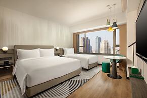 Holiday Inn Shanghai Nanjing Road by IHG