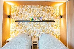 La Maison Devant La Prairie