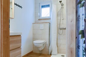 La Maison Devant La Prairie