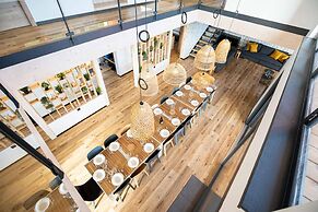 La Maison Devant La Prairie