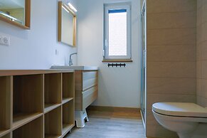 La Maison Devant La Prairie