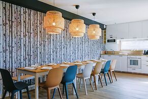 La Maison Devant La Prairie