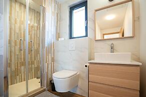 La Maison Devant La Prairie