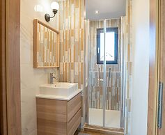 La Maison Devant La Prairie