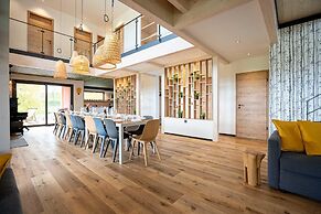 La Maison Devant La Prairie