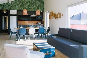 La Maison Devant La Prairie