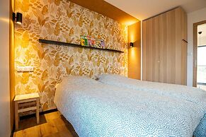 La Maison Devant La Prairie