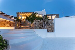 Glorious Aegean View Pool Villa Pharos