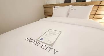 City Hotel