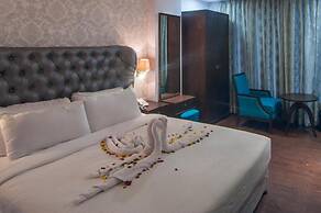 Jalsa Hotel & Banquets