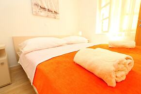 Apartments Seafront Silence