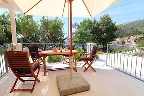 Apartments Seafront Silence