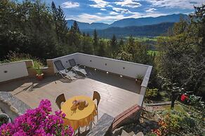 Bonidesa House With Whirlpool