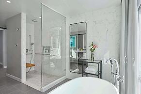 The Seabird Ocean Resort & Spa, Part of Destination Hotel by Hyatt