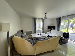 La Maison De Delsy