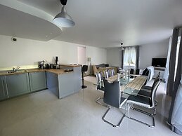 La Maison De Delsy