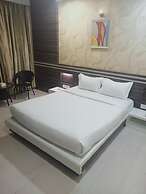 Rudra Shelter Business Hotel