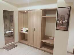 Rudra Shelter Business Hotel