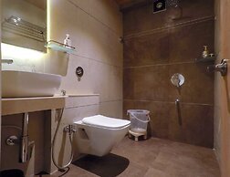 Rudra Shelter Business Hotel