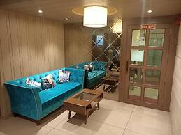 Rudra Shelter Business Hotel