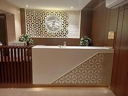 Rudra Shelter Business Hotel