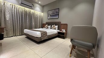 Rudra Shelter Business Hotel