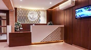 Rudra Shelter Business Hotel