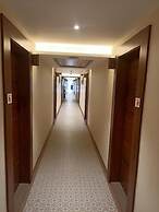 Rudra Shelter Business Hotel