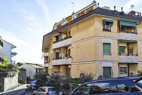 Homey Seaview Apartment