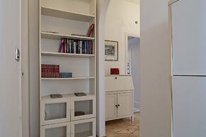 Homey Seaview Apartment