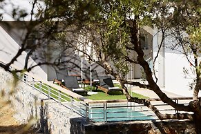 Theasea Stylish Residences