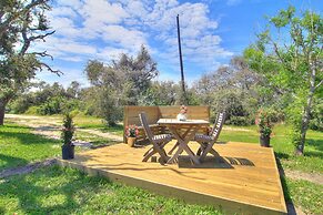 Quiet Sea Point Cottage by Redawning