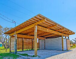 Quiet Sea Point Cottage by Redawning