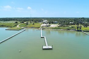 Pier Heaven 6031abc 9 Bedroom Home by RedAwning