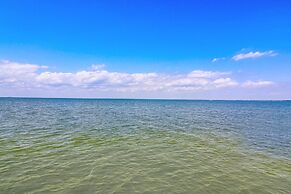 Muizenberg 6031rpb 3 Bedroom Home by RedAwning