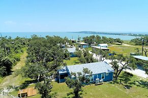 Muizenberg 6031rpb 3 Bedroom Home by RedAwning