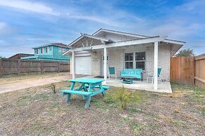 Mermaid's Landing 2 Bedroom Cottage by RedAwning