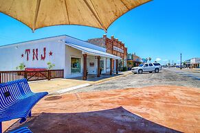 Mermaid's Landing 2 Bedroom Cottage by RedAwning