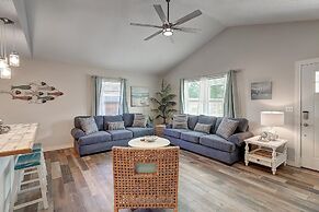 Mermaid's Landing 2 Bedroom Cottage by RedAwning