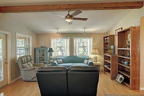 Fantasy Oaks Lodge 4 Bedroom Home by RedAwning