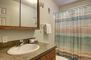 Fantasy Oaks Lodge 4 Bedroom Home by RedAwning